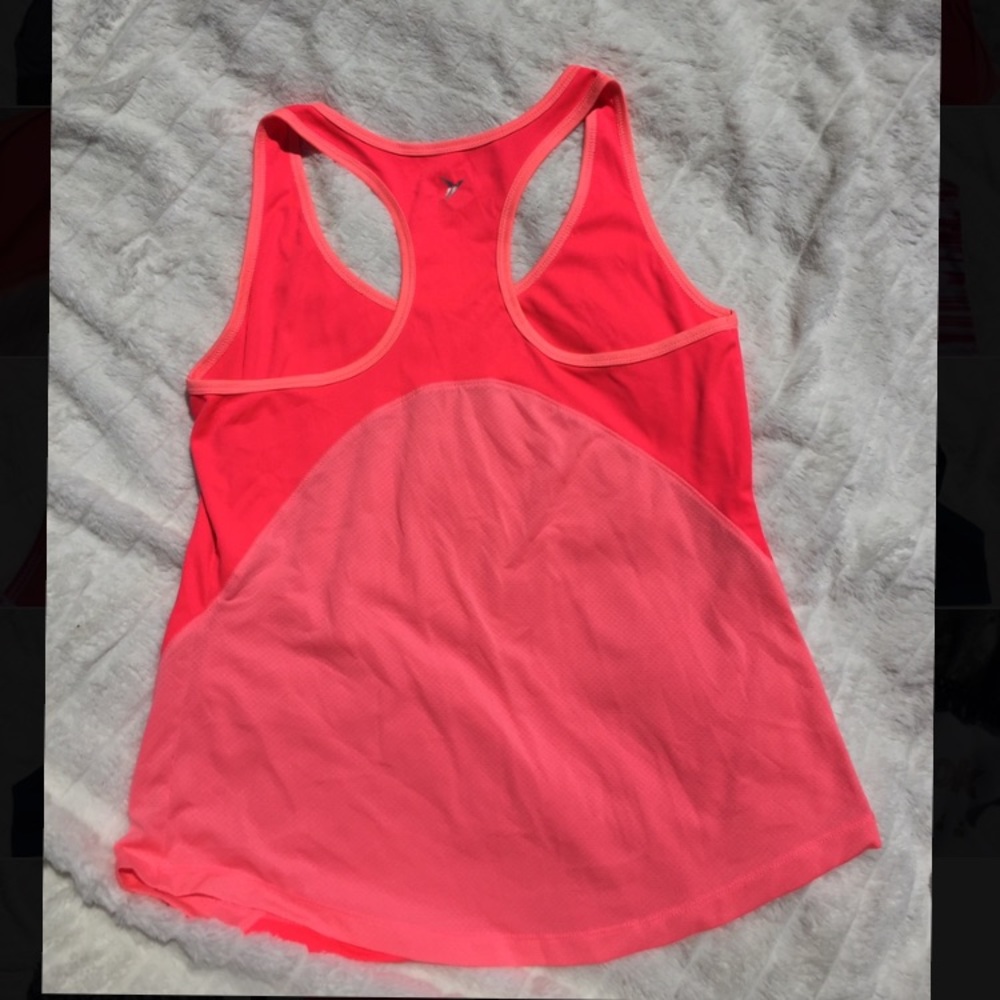 Workout tank - Picture 4 of 4